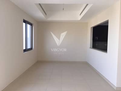 Pristine Location | Best Deal | Opp Pool Pristine Location | Best Deal | Opp Pool