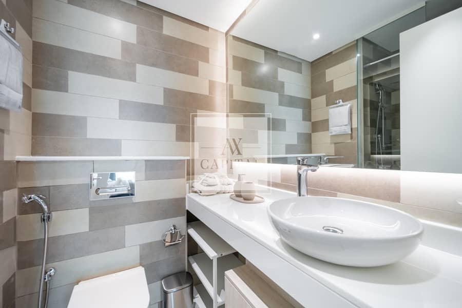 Fully Upgraded | Sea View | Furnished | Luxurious - Image 14