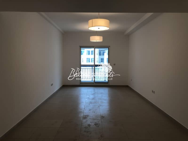 Stunning | Huge Layout | Corner Unit Stunning | Huge Layout | Corner Unit