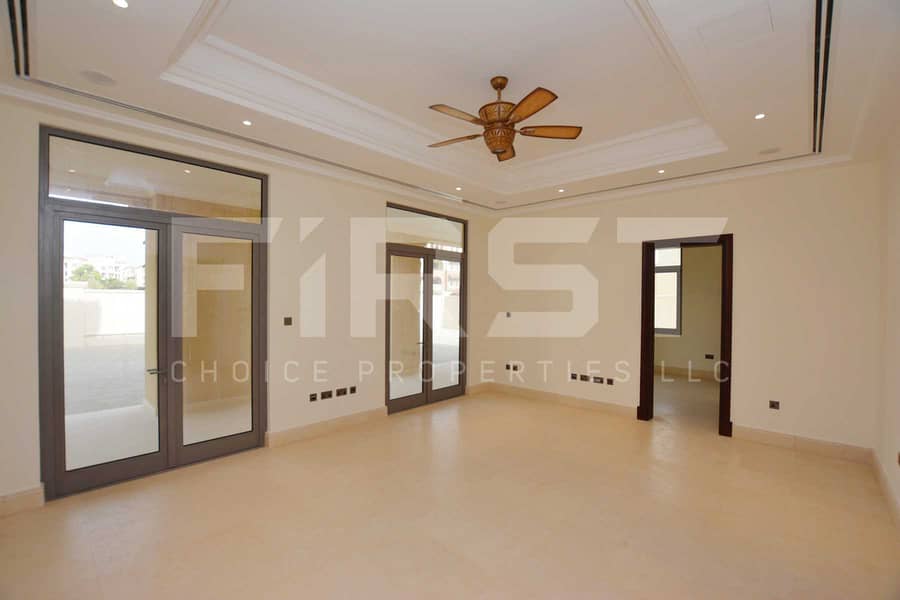 8 Internal Photo of Delux 5 Bedroom Villa in Saadiyat Beach Villas Saadiyat Island Abu Dhabi UAE (24). jpg