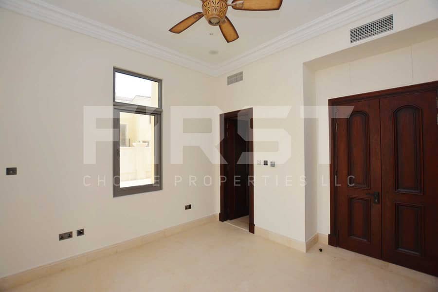 9 Internal Photo of Delux 5 Bedroom Villa in Saadiyat Beach Villas Saadiyat Island Abu Dhabi UAE (29). jpg