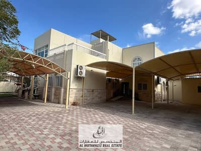 For rent, a two-storey villa in the Khalidiya suburb of Sharjah, consisting of 8 bedrooms with an external extension. The villa is behind the Ewan Hot