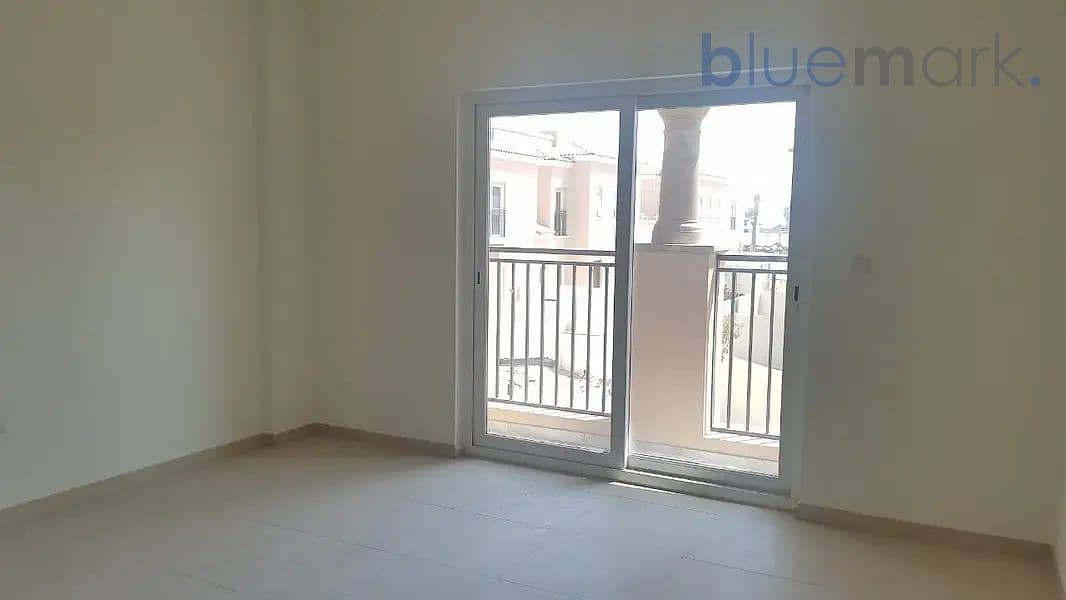 Sigle Row | Excellent 3 Bed Villa for Sale in Amaranta at VillaNova