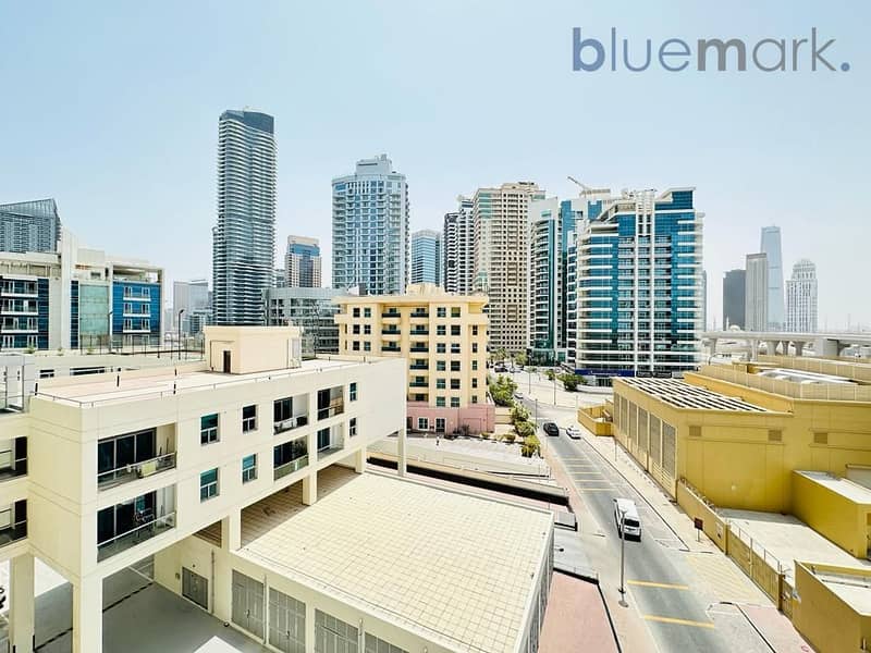 FURNISHED APARTMENT | CHILLER FREE | VACANT UNIT FURNISHED APARTMENT | CHILLER FREE | VACANT UNIT