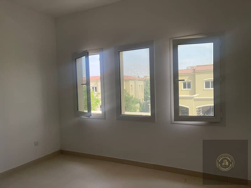 12 room 3. jpg