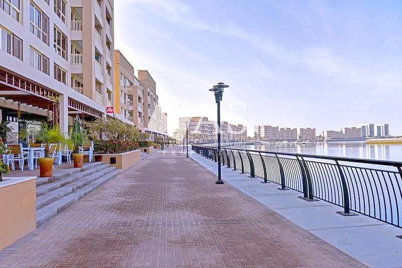 12 Fantastic |  Sea View | Huge Apartment