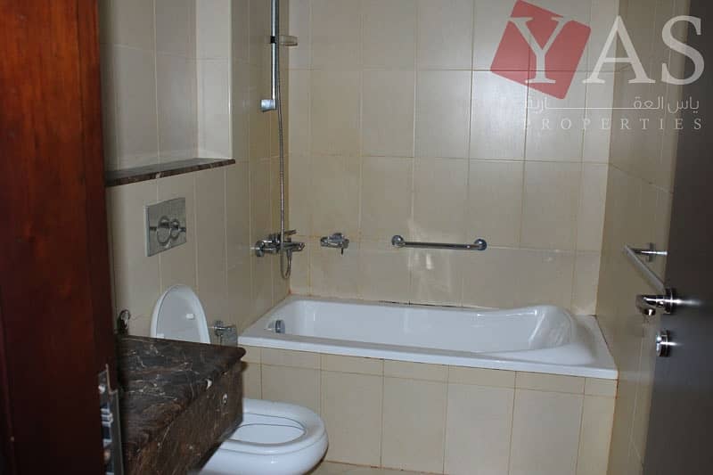 11 Amazing Three Bedroom Villa in Flamingo - Mina Al Arab. . !