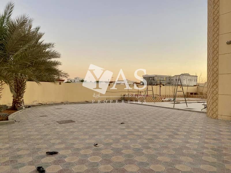 23 Premium | 4 Bedrooms + Maid | 3 Living Rooms