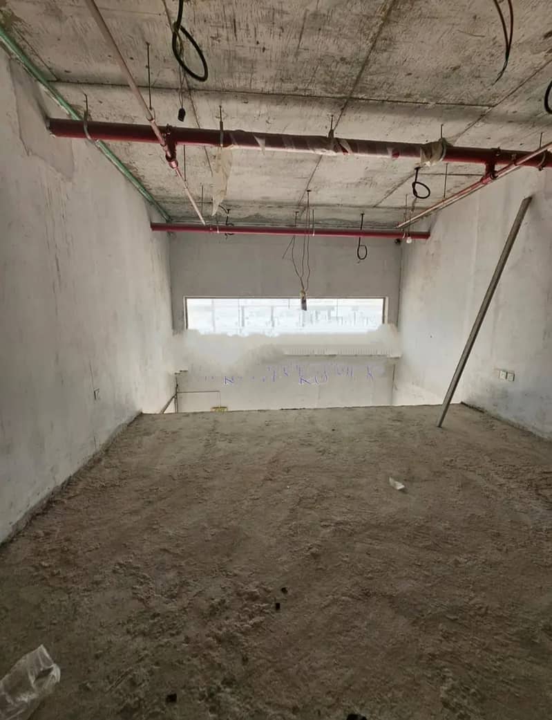 4 Shop 850 Sqft Ind 6 Subi (11). jpg