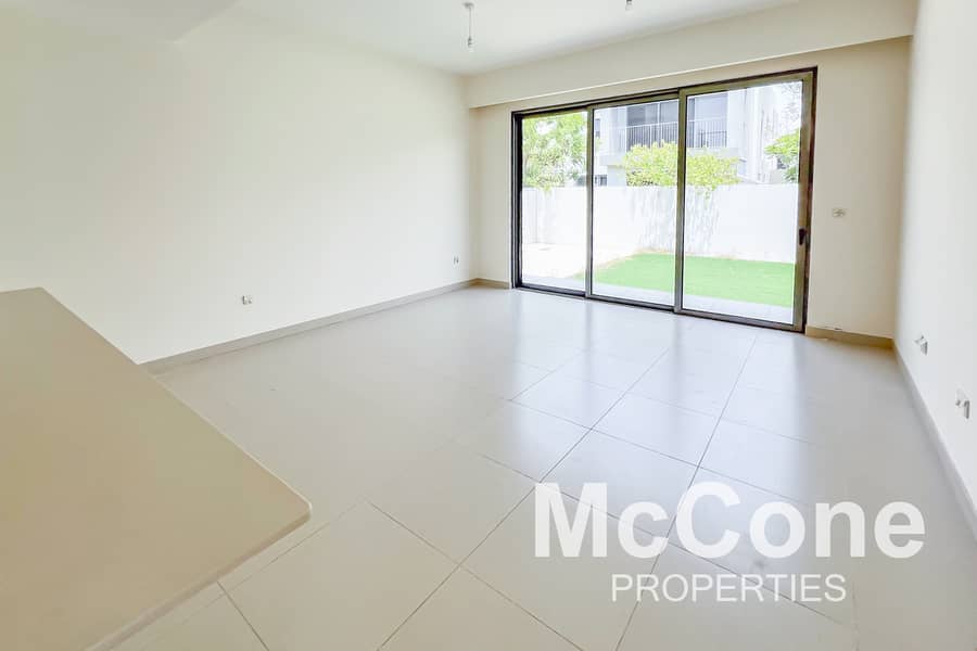 Luxury Villa | Great Location | Ready to Move In Luxury Villa | Great Location | Ready to Move In
