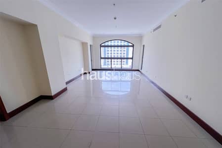 2 Bedroom Flat for Rent in Palm Jumeirah, Dubai - Unfurnished | C Type | End of August