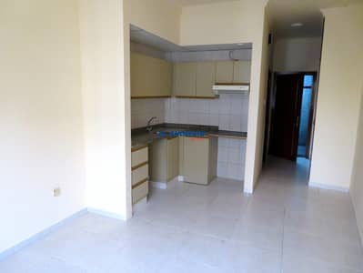 استوديو  للايجار في ديرة، دبي - Spacious Studio Near Naif Police Station Deira