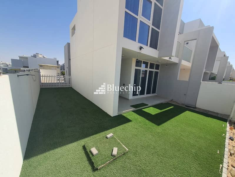 Vacant in August I Corner Unit I Fully Furnished