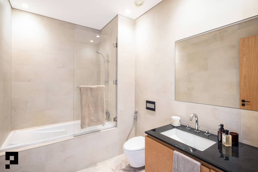 9 Residence_110_Bathroom_2 (1). jpg