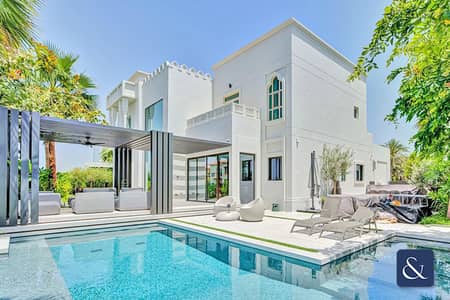 4 Bedroom Villa for Rent in Jumeirah Islands, Dubai - Luxury | Private Pool | Upgraded