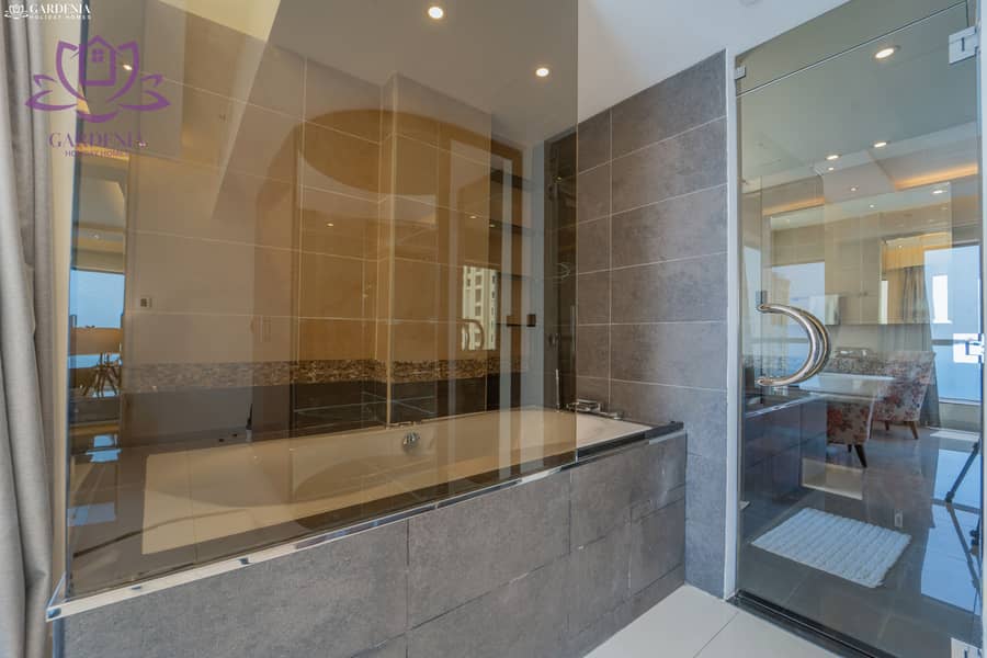 42 Bathroom 1 3. jpg