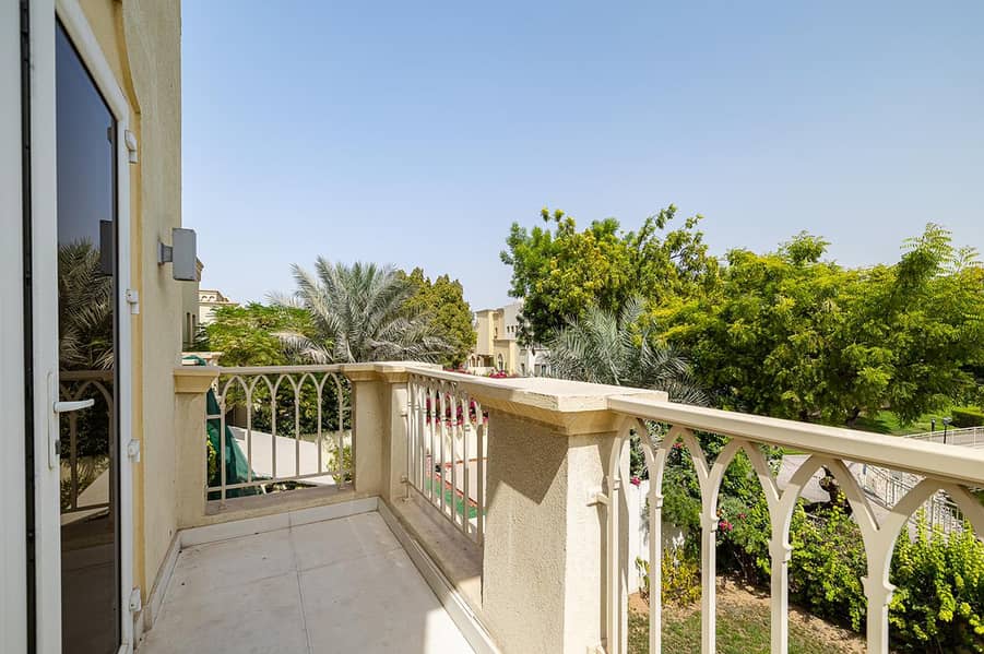 22 Springs villa (32). jpg