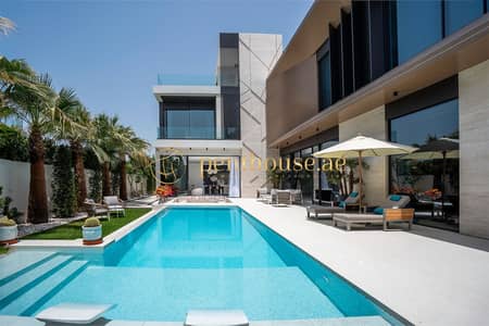 5 Bedroom Villa for Sale in Pearl Jumeirah, Dubai - Luxury Villa | Custom Built | Pearl Jumeirah