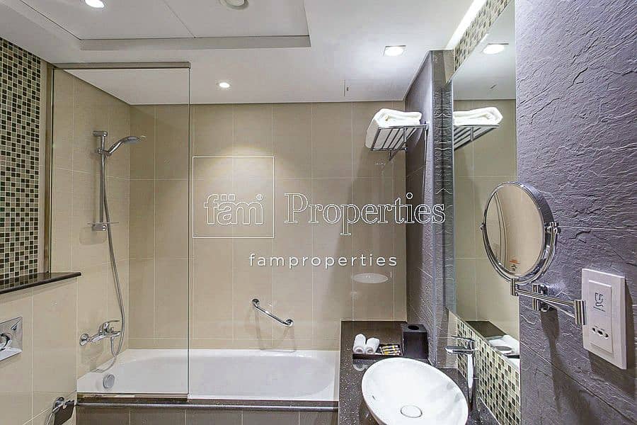5 Elegant 1 bed in Distinction/prime unit !