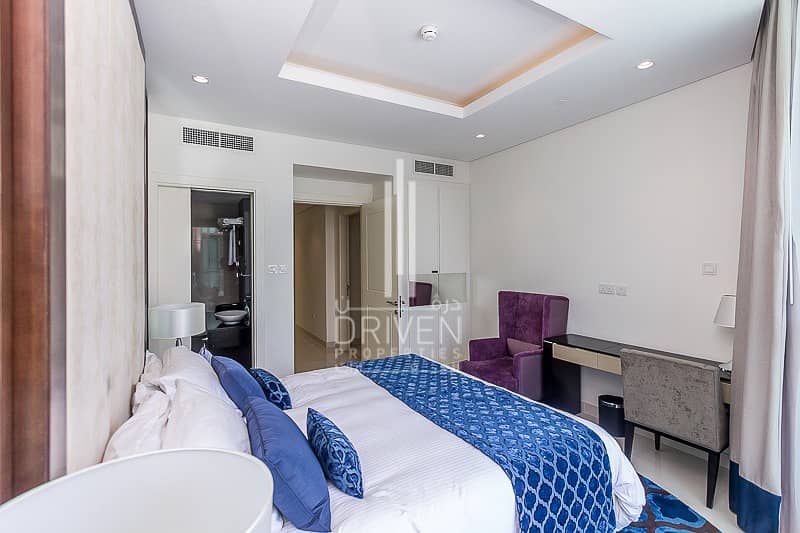 10 Luxurious 2 BR Apt. | High Floor | Canal