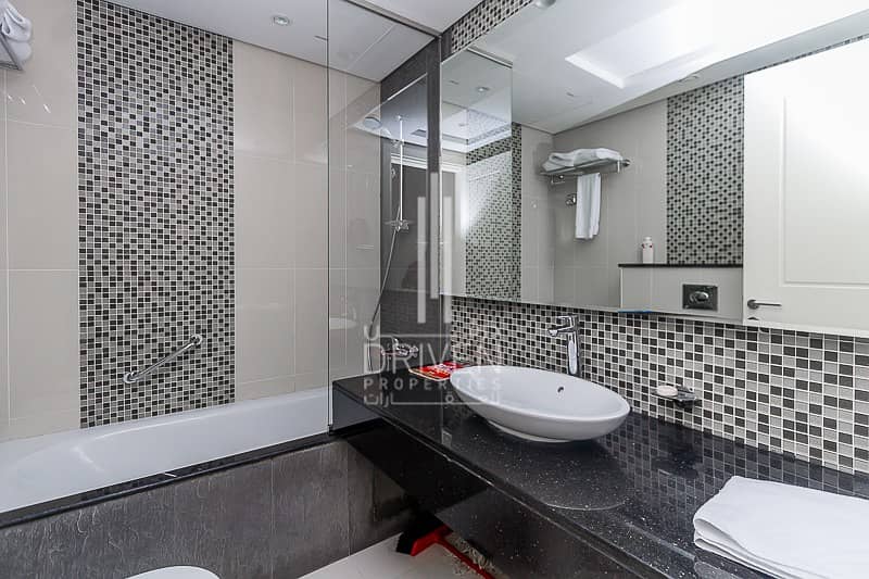 12 Luxurious 2 BR Apt. | High Floor | Canal