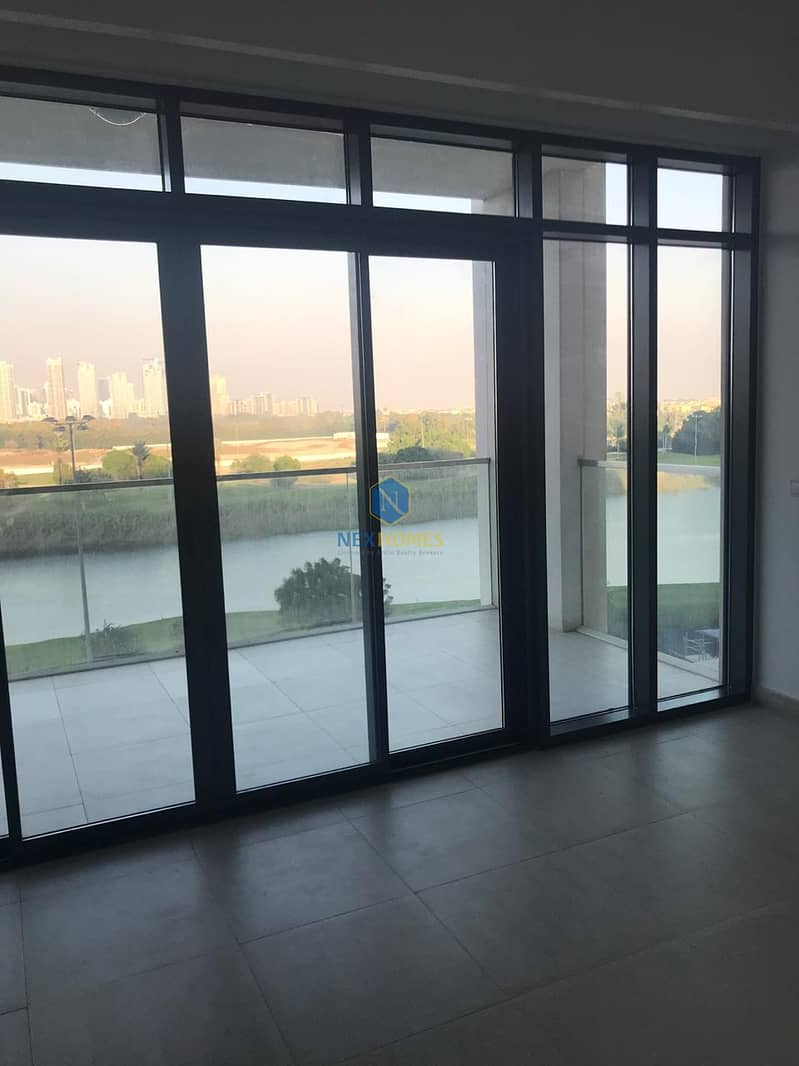 18 Stunning 3 BR |Golf Course View|Maids|The Hills