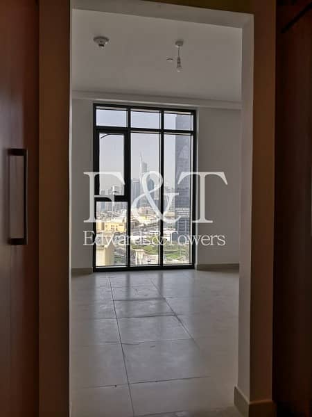 6 Great Investment|City View|Large Layout|Must See