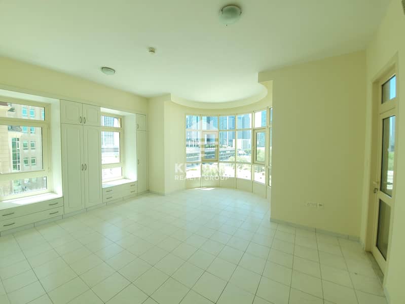 8 Amazing   |   Spacious Apartment   |   Garden View