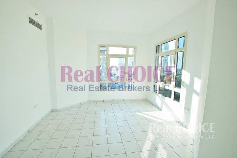 4 Amazing 2BR w/ Balcony | DIFC View |No Commission