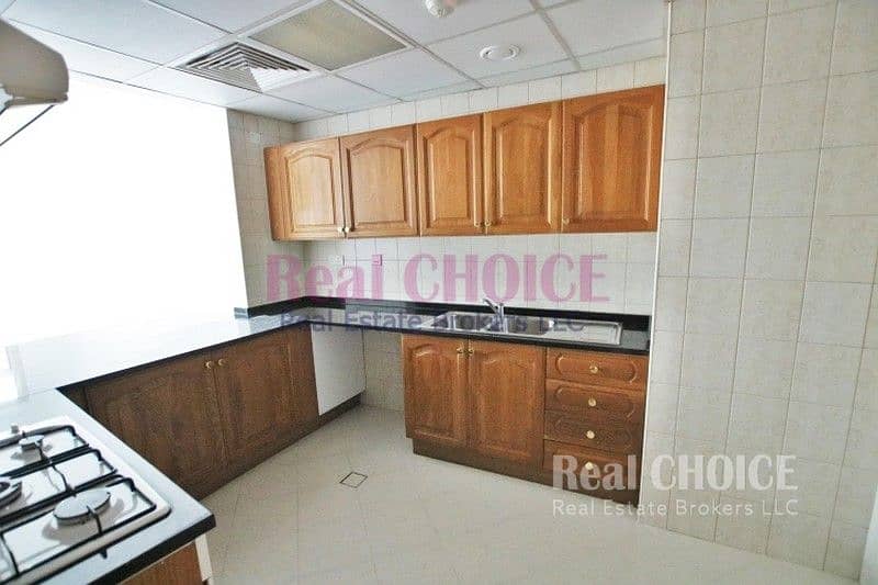 10 2BR + study room | Beautiful Layout | AC free