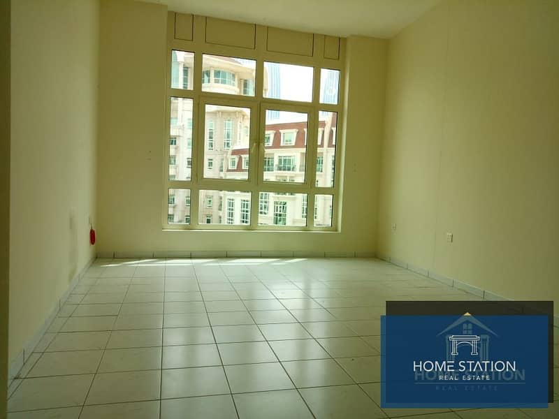 15 3+ Maids, Burj Khalifa, Garden and Pool View Balcony