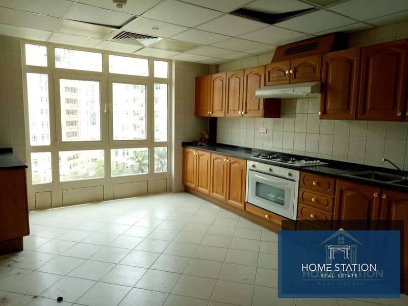 16 3+ Maids, Burj Khalifa, Garden and Pool View Balcony