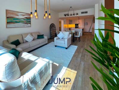 Huge | Community View | Open Kitchen | Corner