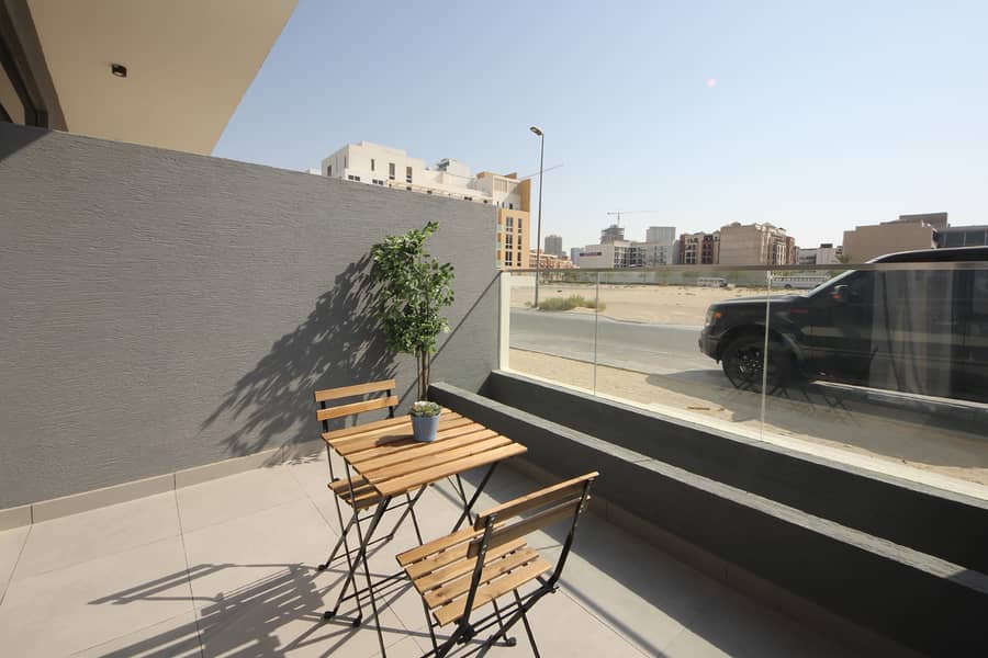 11 Balcony. JPG