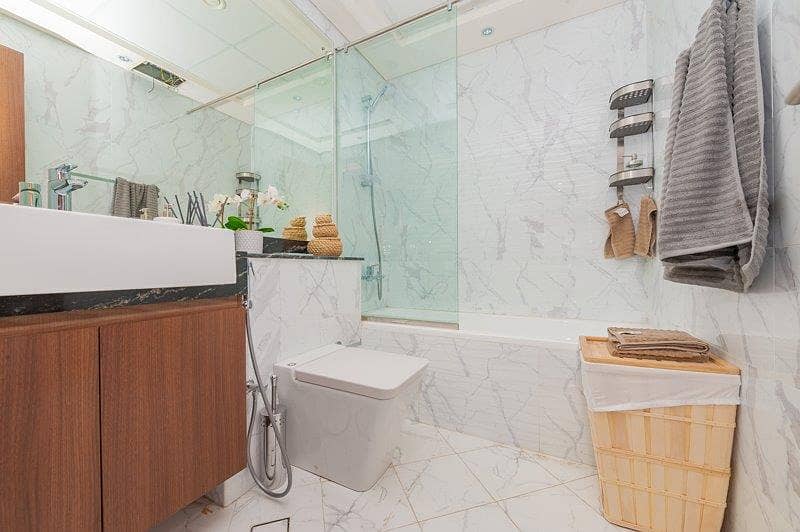 7 Satwa_MR04_104-1BR-ShowApt-Terrace-14. jpg