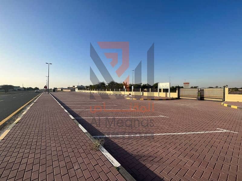For only 85 thousand dirhams, you own your land now in installments over 12 months. Townhouse plots with areas starting from 1,722 square feet. For only 85 thousand dirhams, you own your land now in installments over 12 months. Townhouse plots with areas starting from 1,722 square feet.