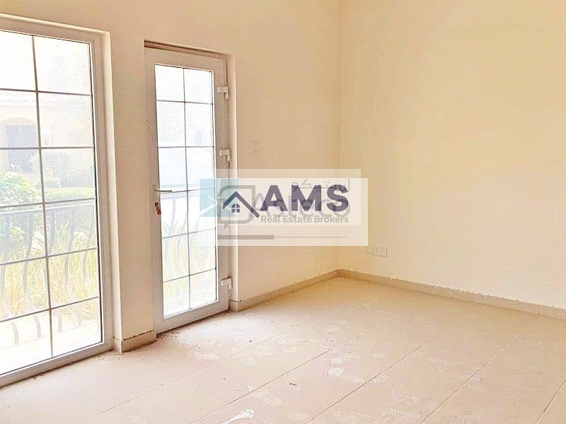 Brand New 2 Bed with Terrace and Garden View