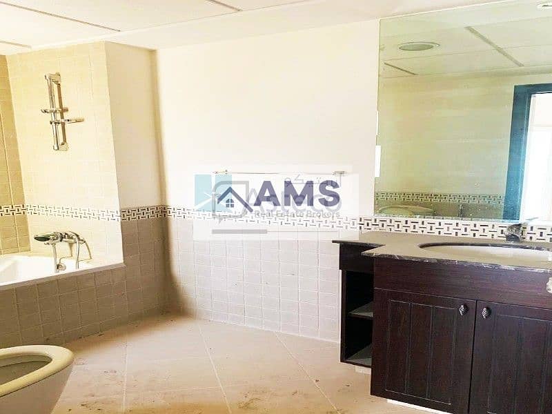 9 Brand New 2 Bed with Terrace and Garden View