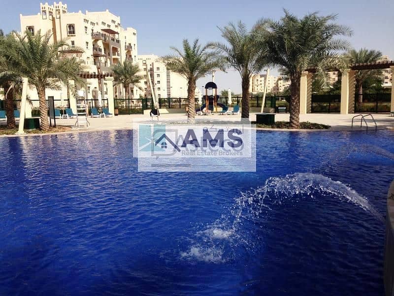 12 Spacious 3 Bed with Balcony and Terrace