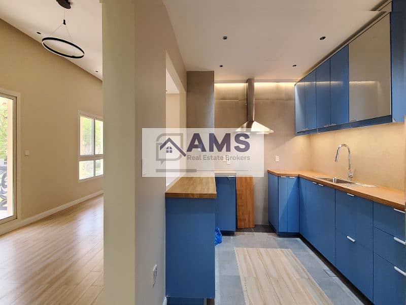 23 Kitchen 02. jpg