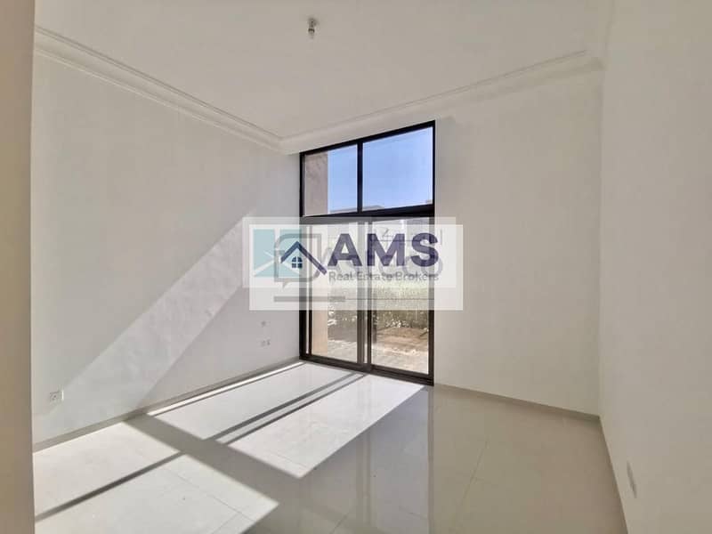 12 Big Villa | Highly Maintained | Cozy Ambience