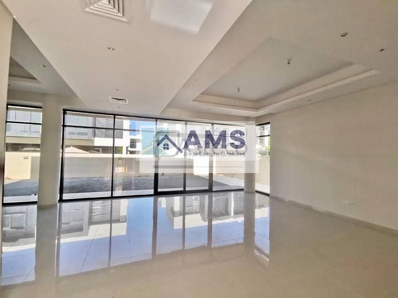 18 Big Villa | Highly Maintained | Cozy Ambience