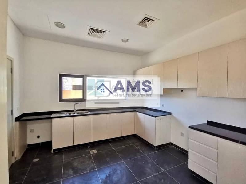 19 Big Villa | Highly Maintained | Cozy Ambience