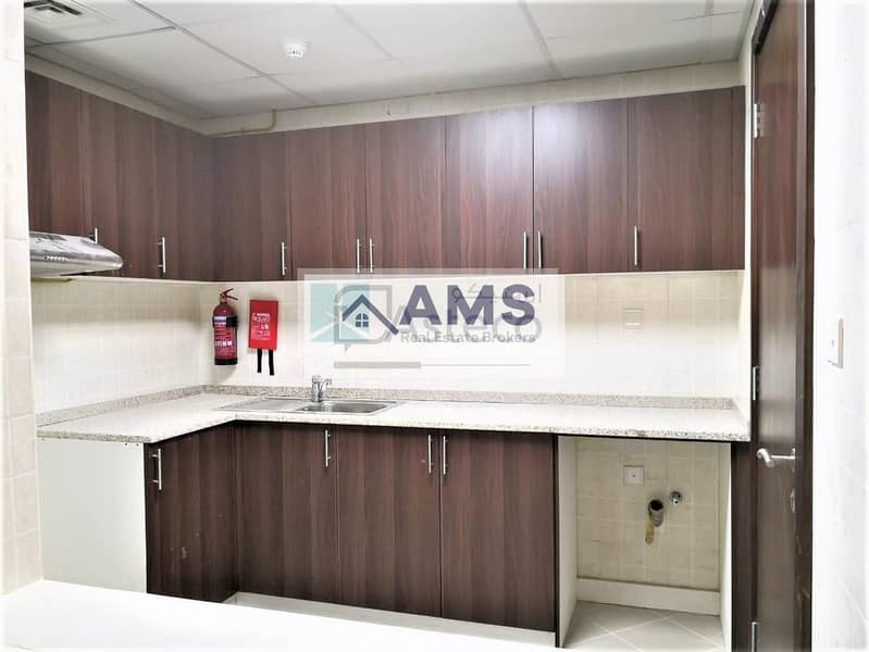 6 Motivated Seller | Vacant | Brad New Apartment