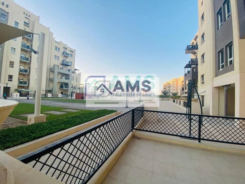 1 Bedroom | Open Kitchen | Terrace
