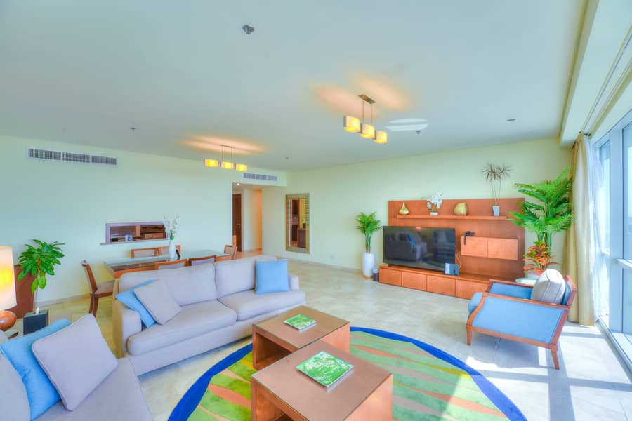 8 3 Bed - Living Room 3. jpg