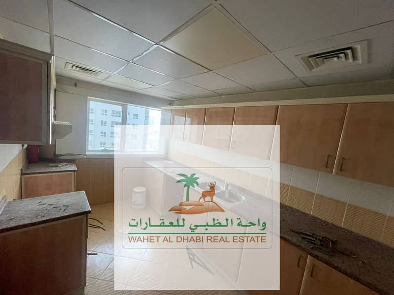 10 89b77ca3-50b4-401b-a3a5-6562ccba78cb. jpg
