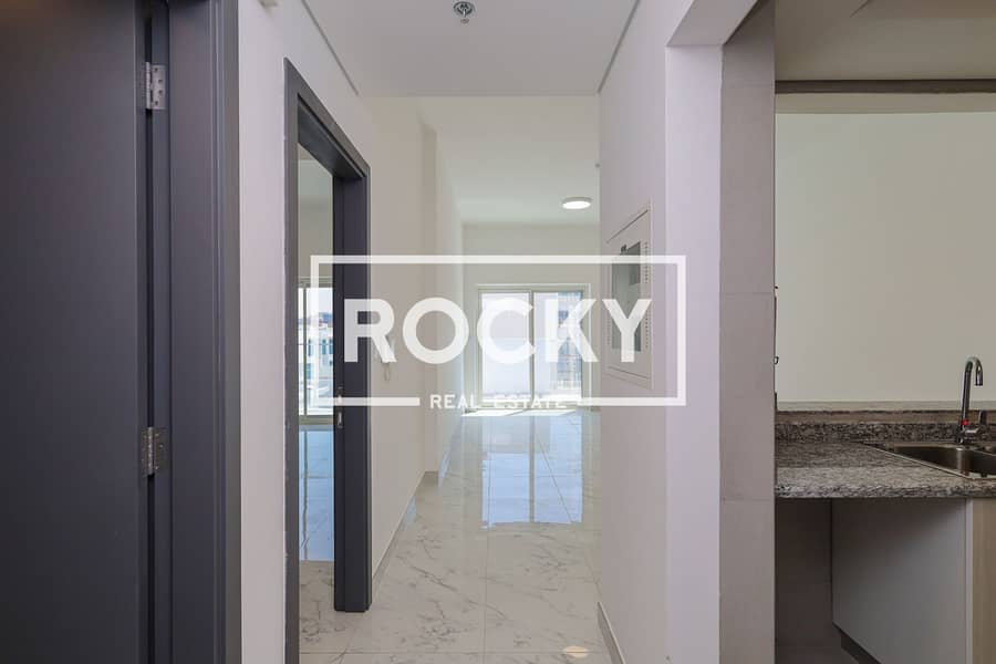 6 JVC - AAA Residence (1 of 26). jpg
