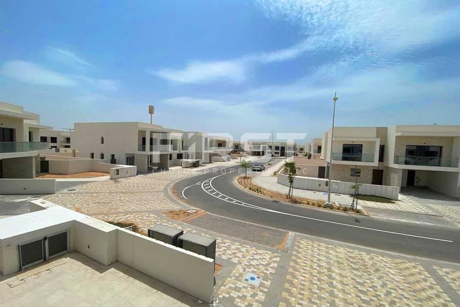 12 External Photo of 4 Bedroom Duplex Type 4Y in Yas Acres Yas Island Abu Dhabi U. A. E. (11). jpg