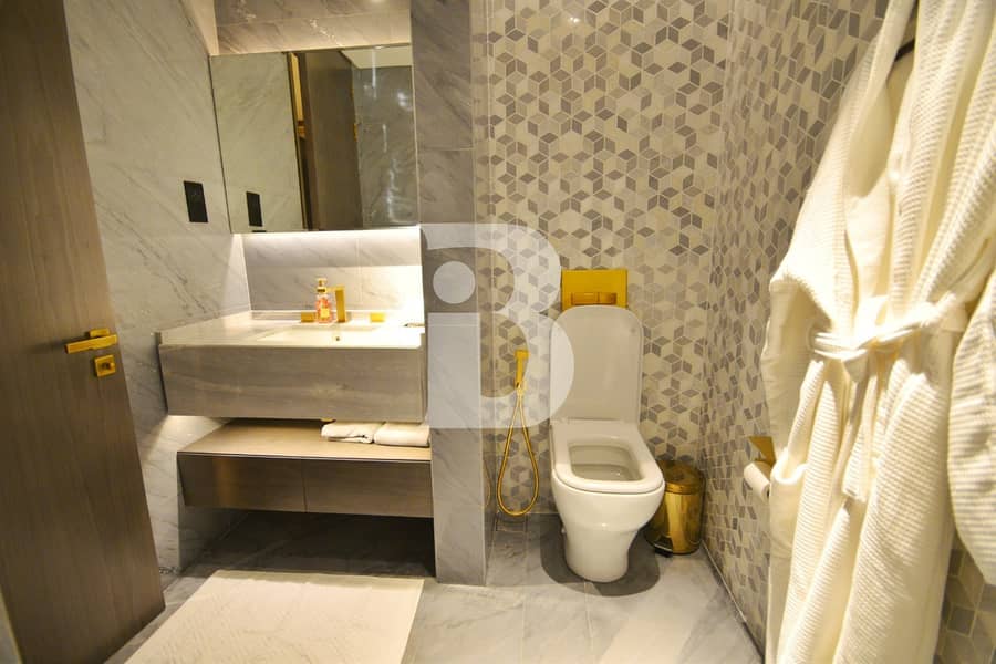 7 Fabulous Sprawling Apartment on the Palm! Luxury at its best